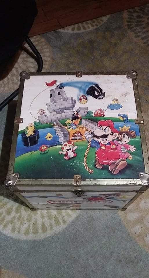 Rare Vintage Mario/Zelda Nintendo Game Storage Box