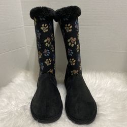 NWB Women’s The Animal Rescue Site Faux Fur Lined Paw Print Boots Size 8 Black Thumbnail