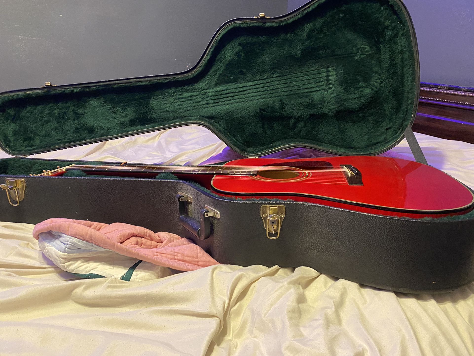 Fender DG-22S CHERRY STAIN Guitar (Comes With Guitar Case)