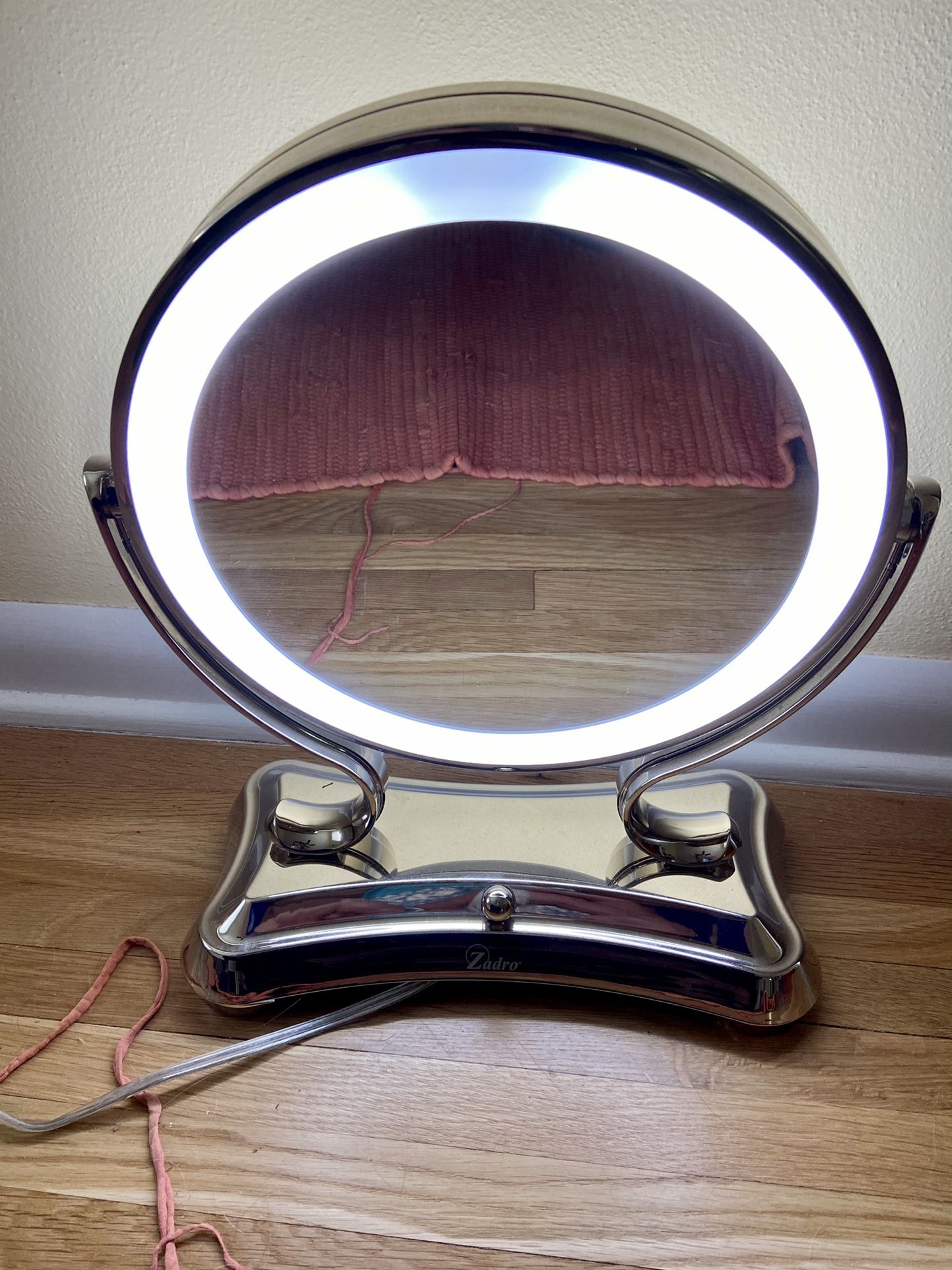 Lighted Makeup Mirror