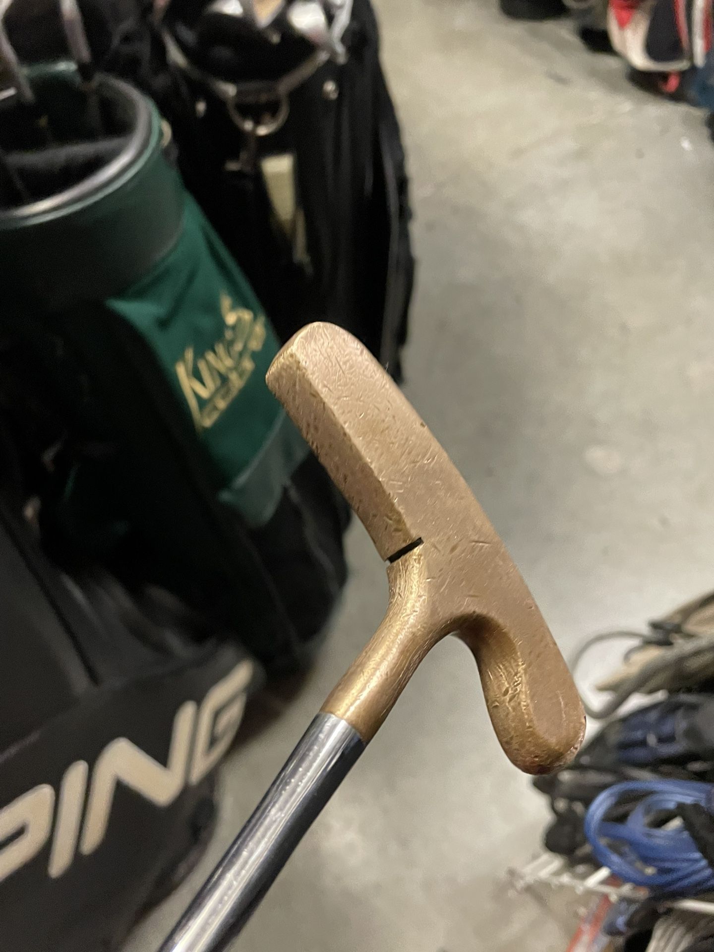 Acusnet bull eye vintage golf putter