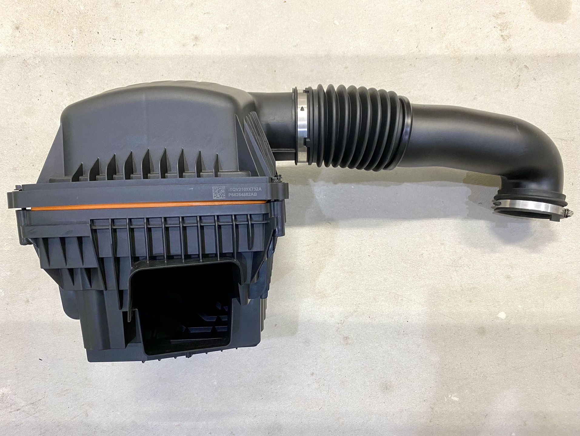 2019-2021 Dodge Ram 1500 5.7L Air Cleaner Filter Box with Intake OEM