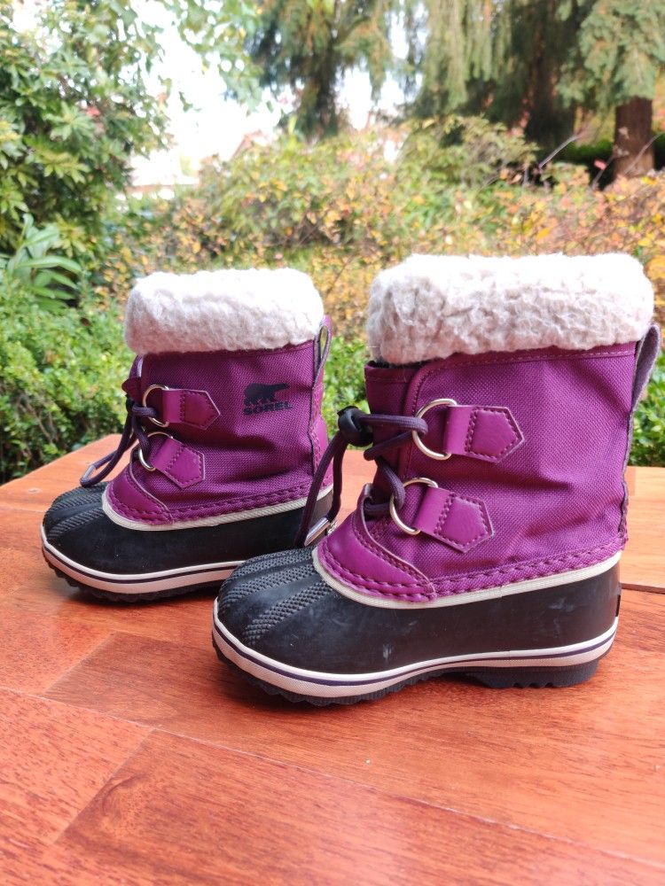 Sorel Snow Boots Size 9