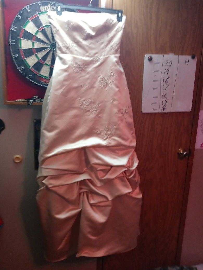Wedding dress