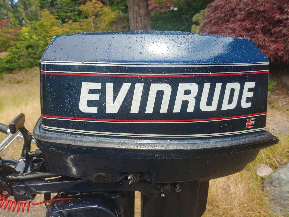 Evinrude 25 Horse Electric start Tiller
