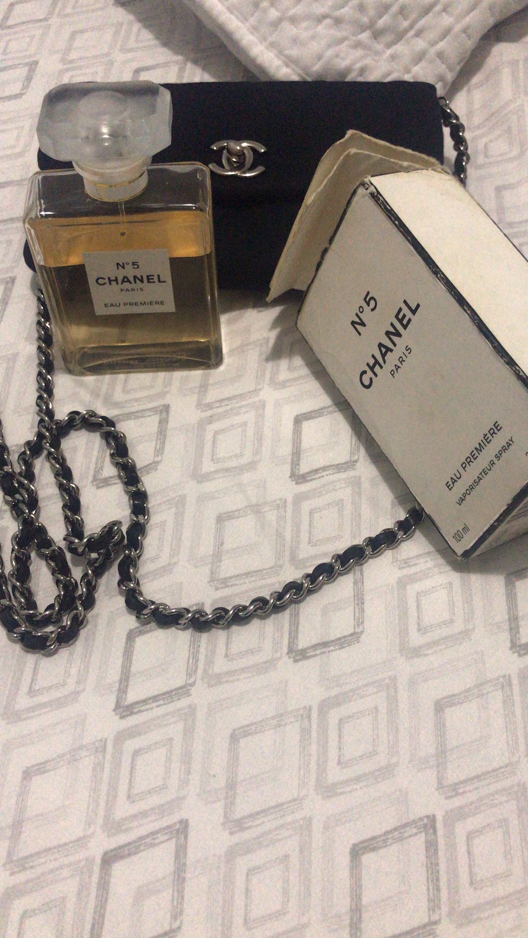 Chanel No.5 perfume