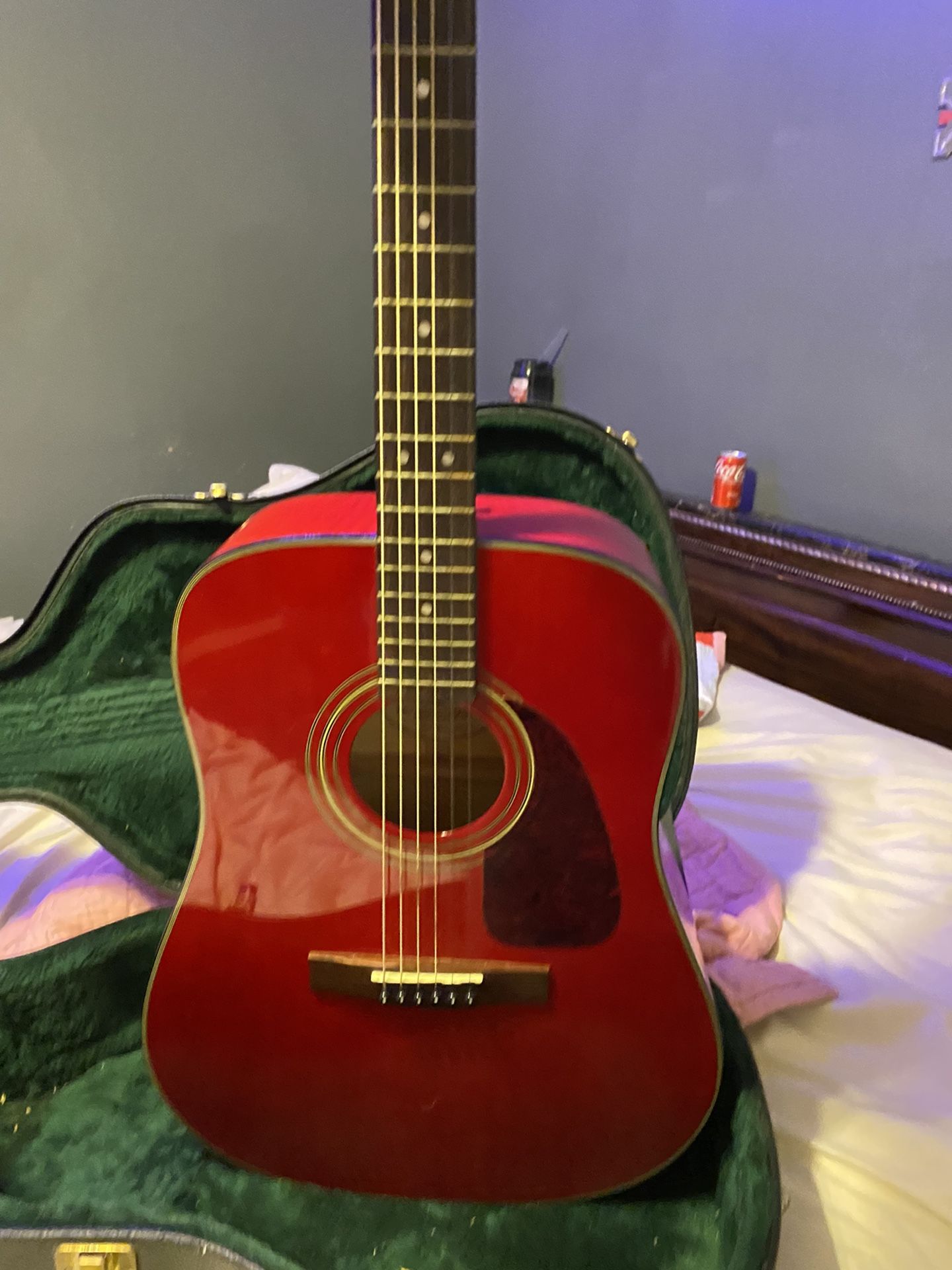 Fender DG-22S CHERRY STAIN Guitar (Comes With Guitar Case)