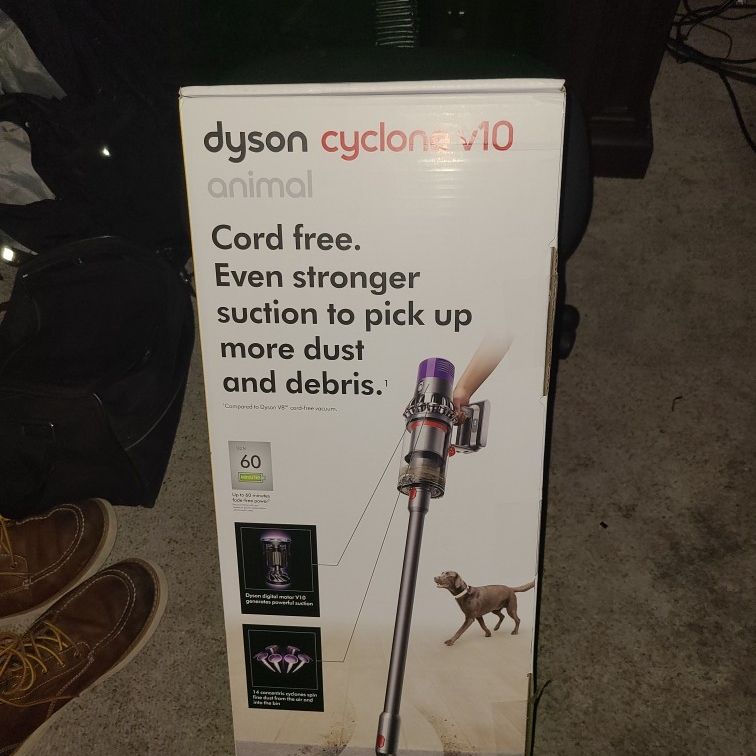 Dyson Cyclone V10 Animal Cordless Vacuum