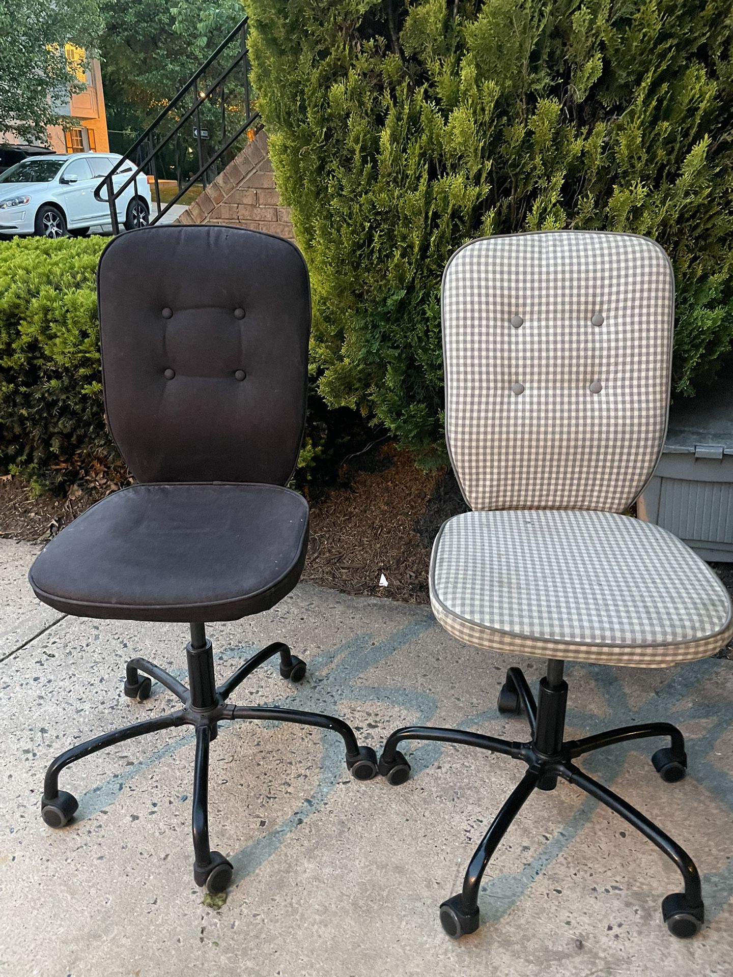 3 chairs 