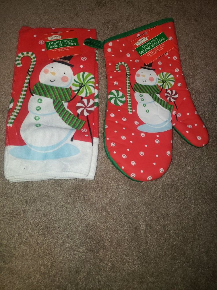 Christmas Pot Holder and Kitchen Towel Set