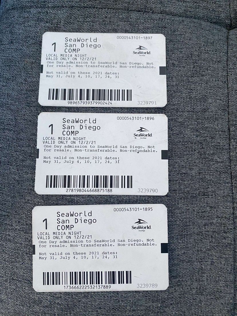 Seaworld Tickets (3)