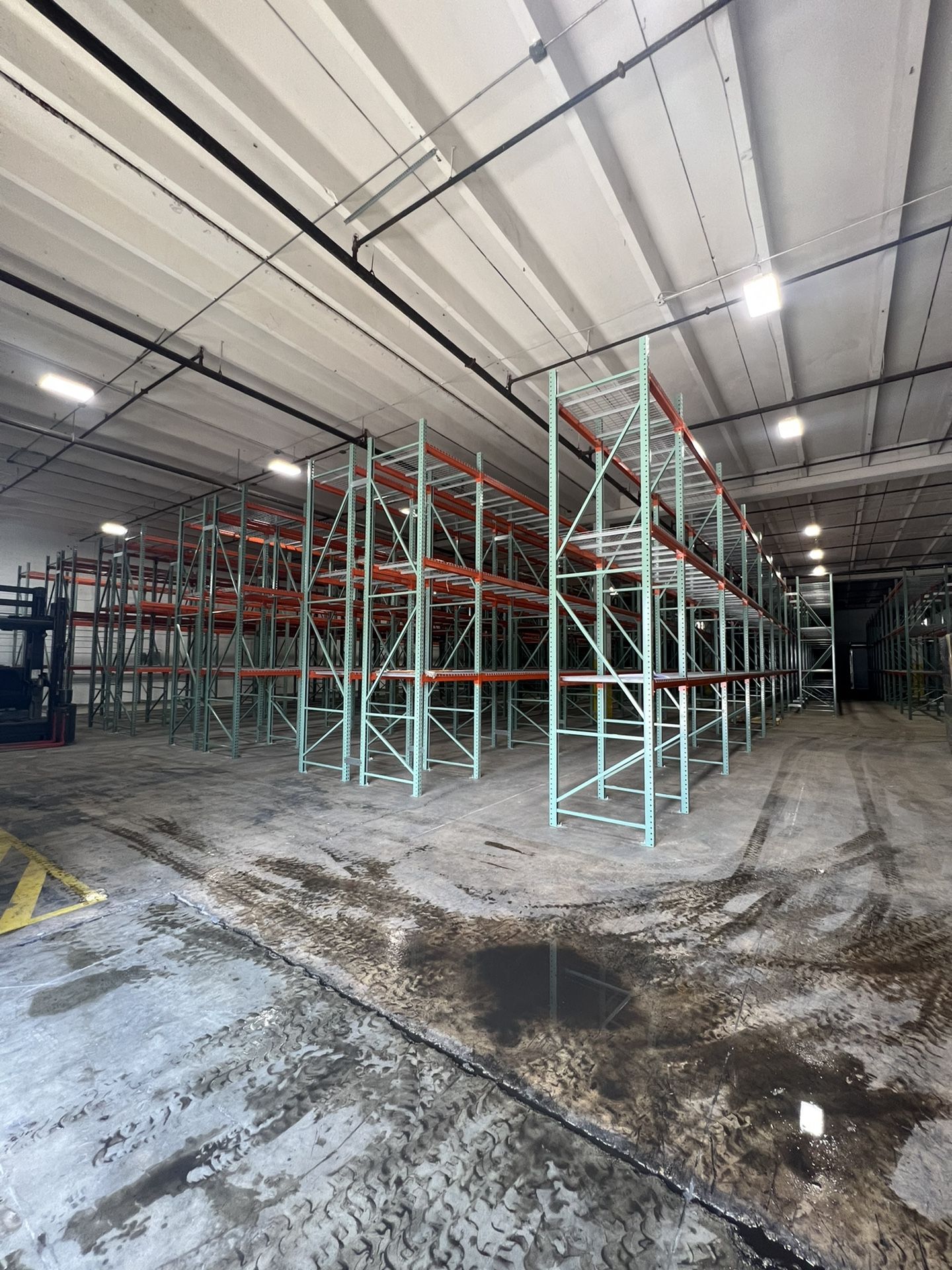 Pallet Racks Beams Uprights Wire Decks Brand New