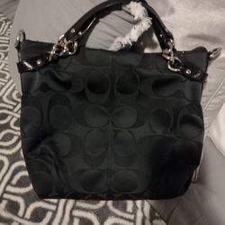 Coach Bag Almost Brand New Thumbnail