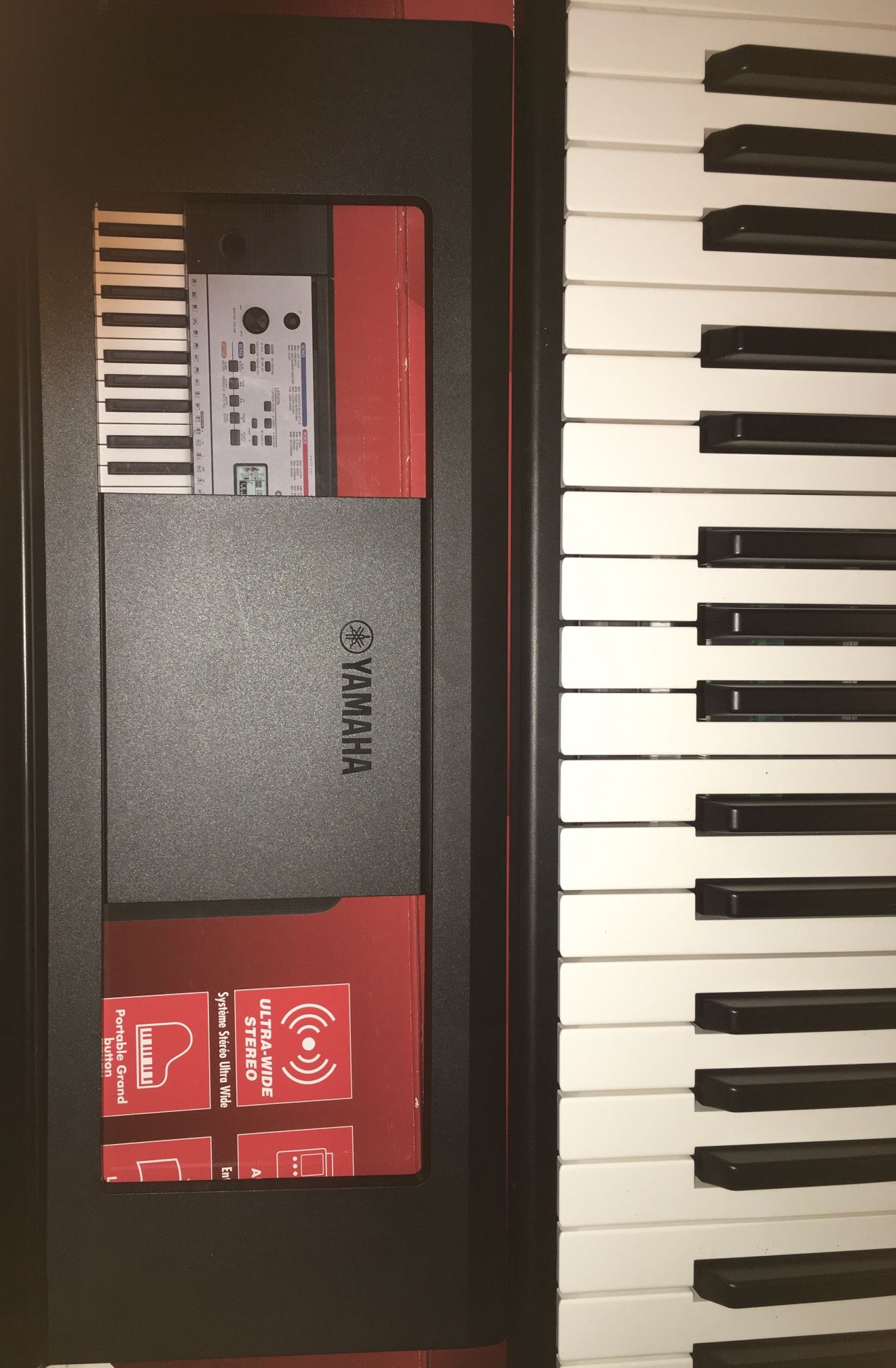 Yamaha YPT-240 Keyboard 