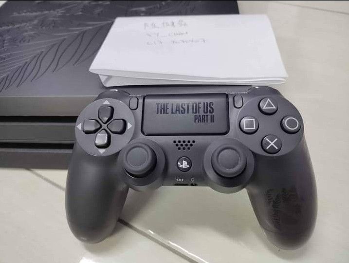 Ps4 Pro I'm giving this item to anyone who first congrates💞 me on my new born baby on this number with the item screenshot 620@625@0723🥰
