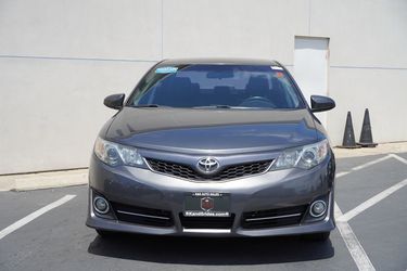 2012 Toyota Camry Thumbnail