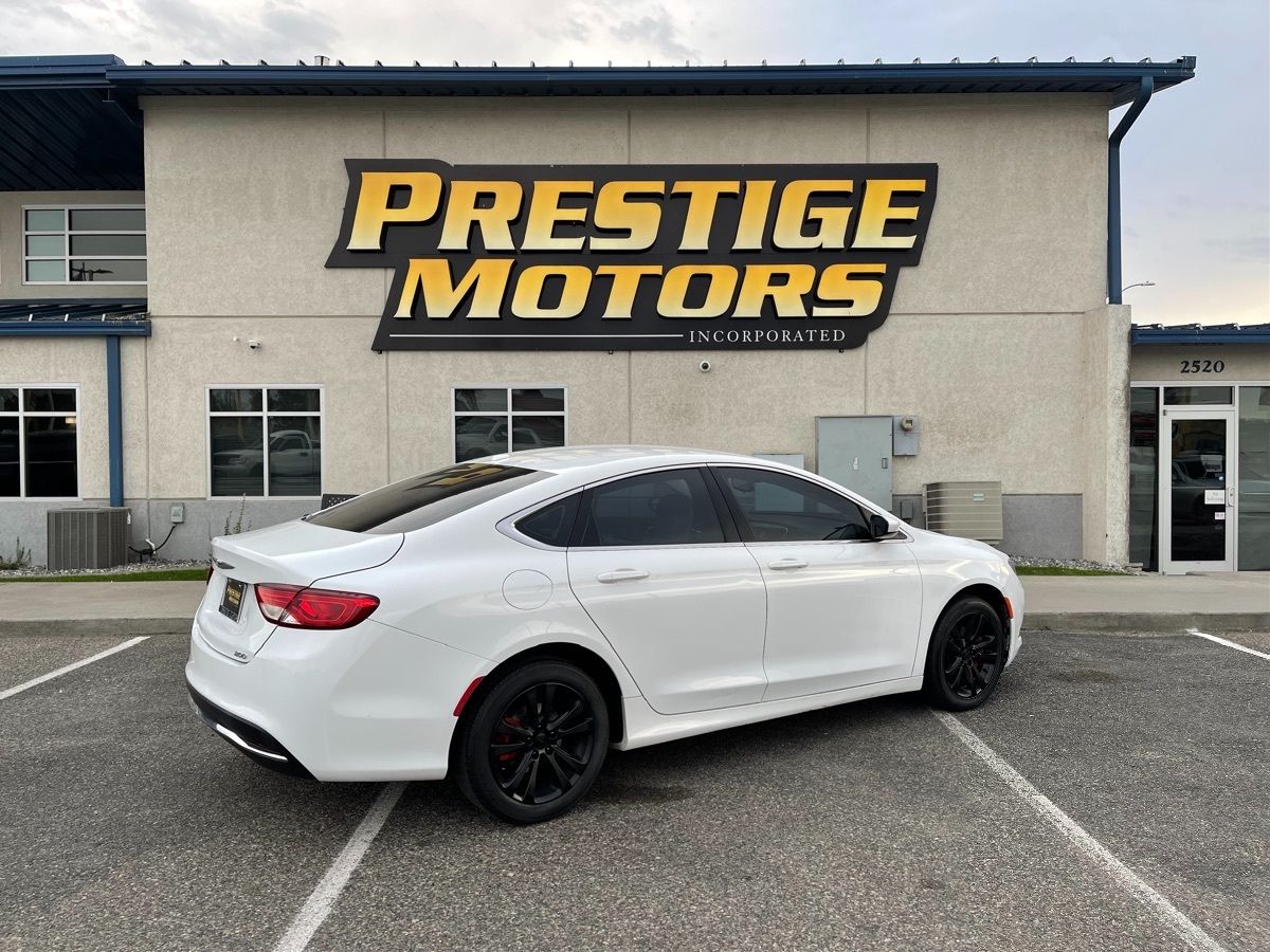 2015 Chrysler 200