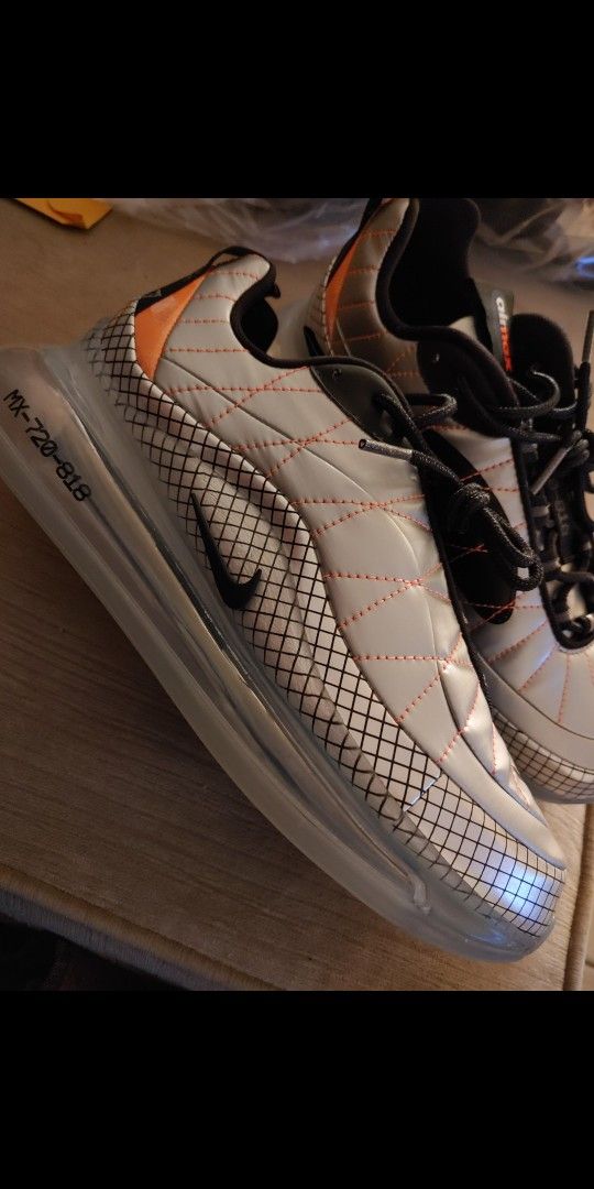Brand New Air Max 720