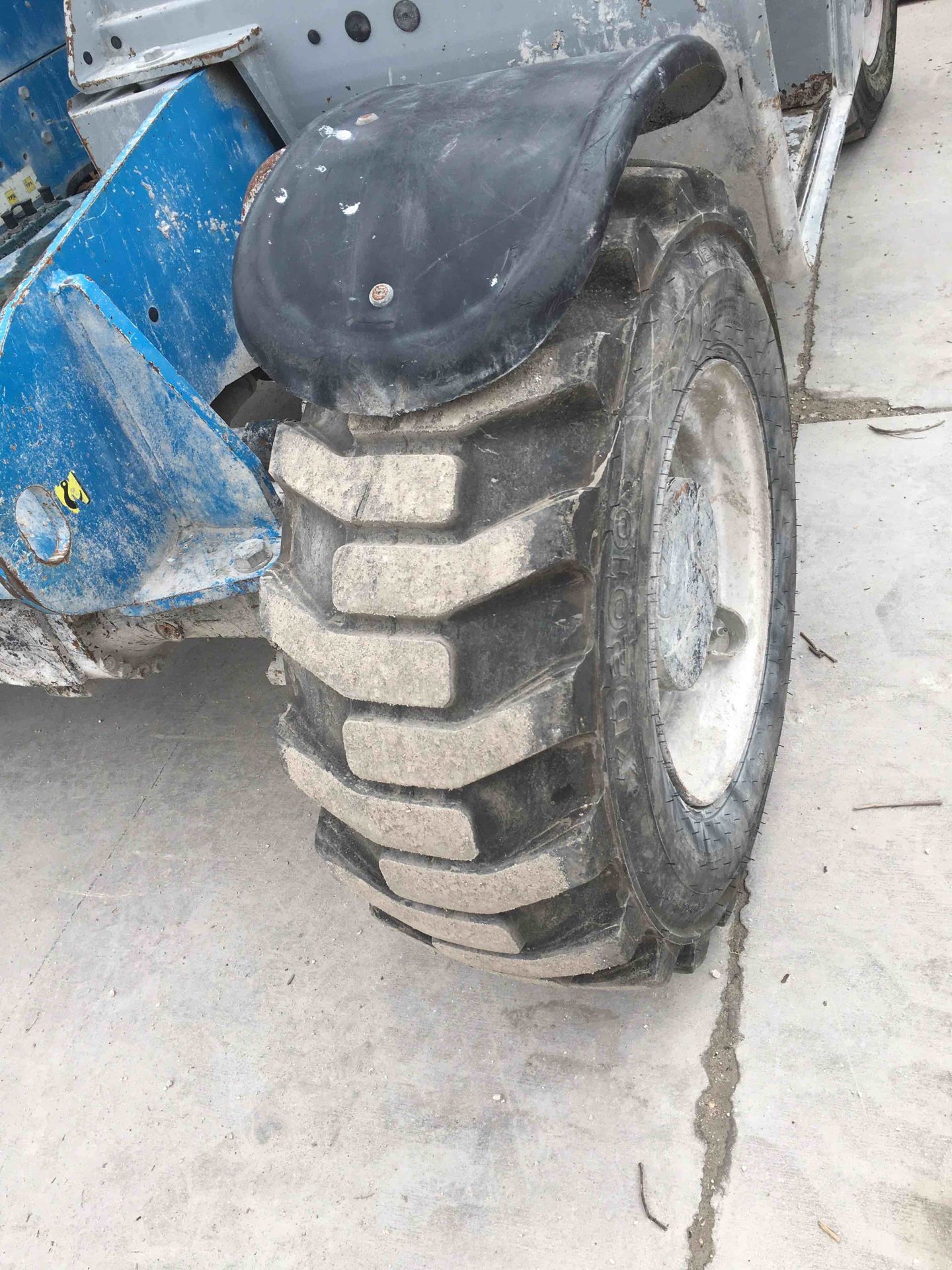 2012 Genie GTH-5519 Reach Forklift