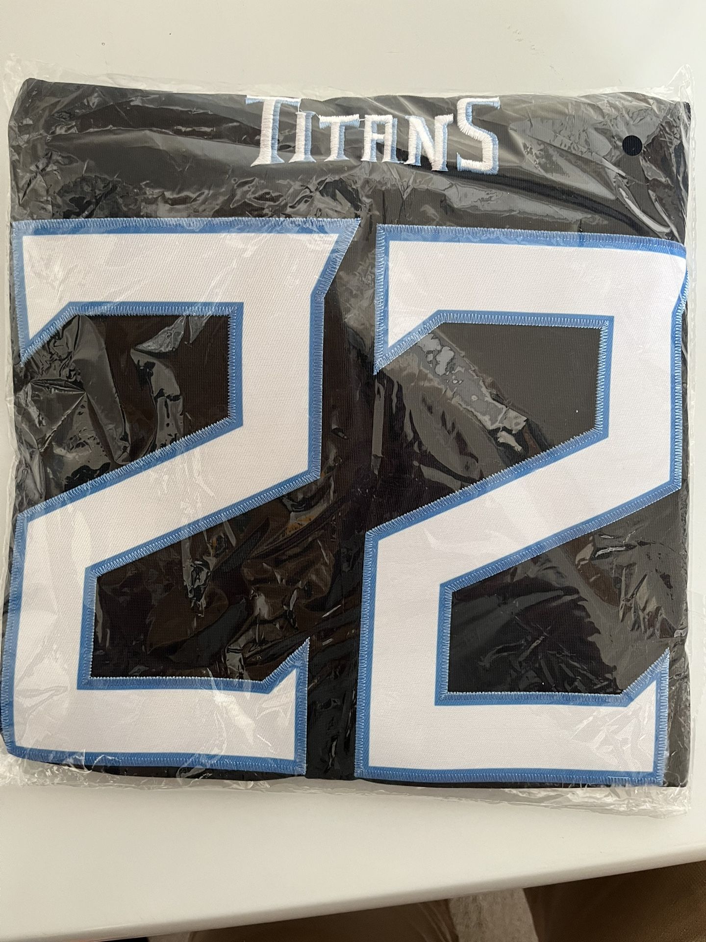 TENNESSEE TITANS DERRICK HENRY STITCHED JERSEY ADULT L