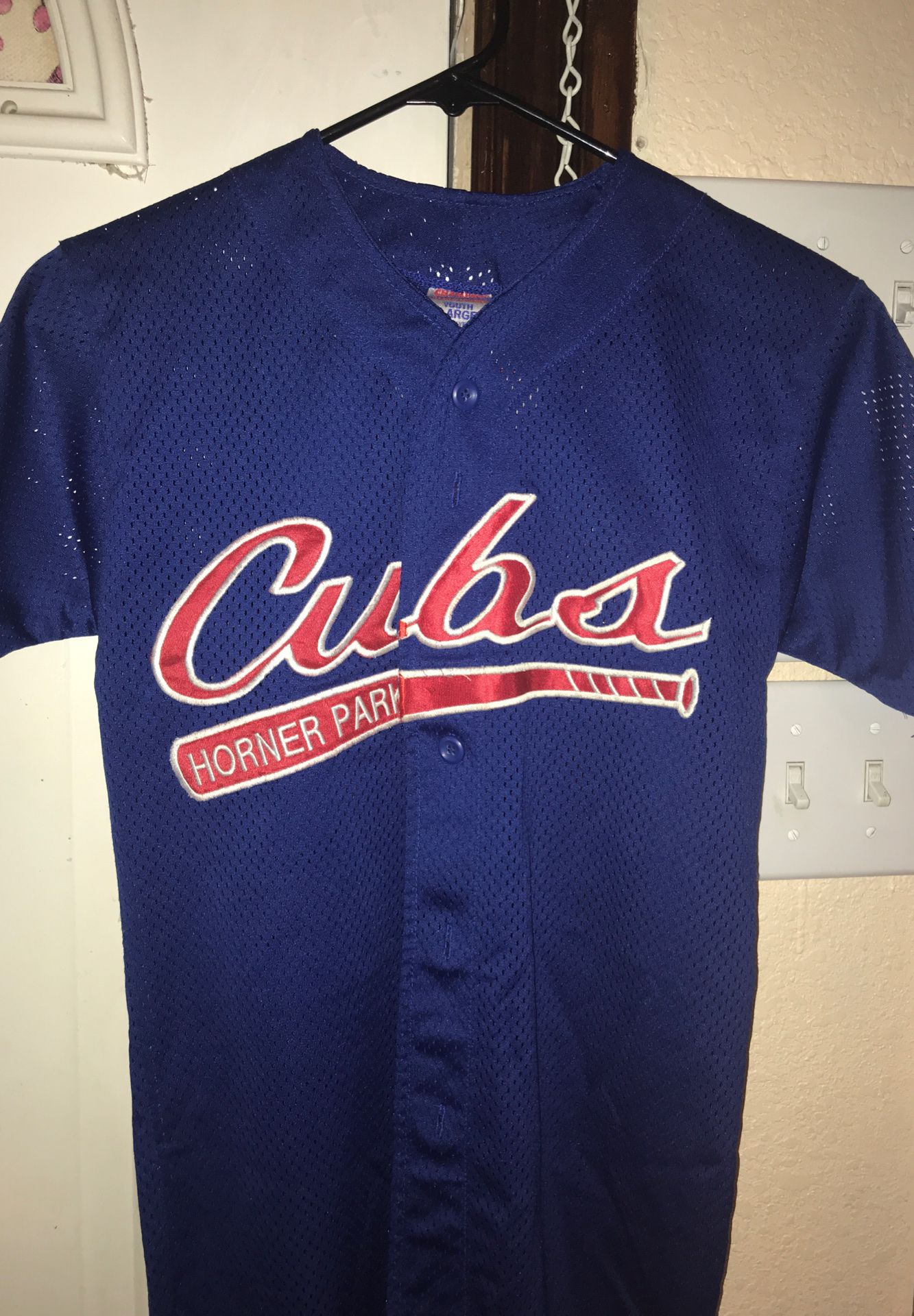 Cubs jersey size L in kids