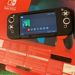 Nintendo Switch Bundle includes Everything In Original Box 1 Video Game Luigis Mansion 3 Lmk Make Me Offers $350 Comes With Blue Usb Controller Thumbnail