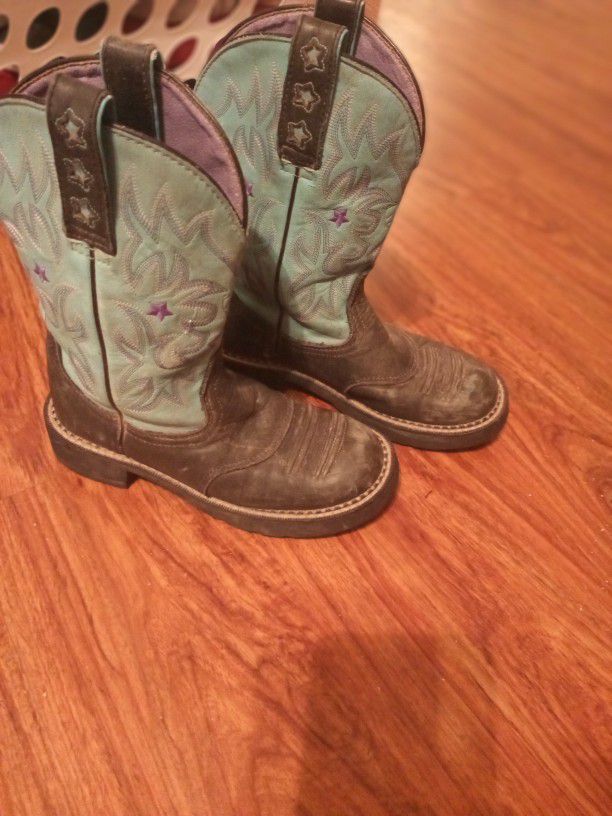 Ladies Ariat Boots Size 6