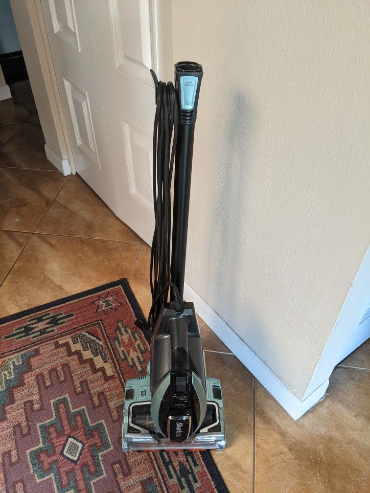 Shark Apex Duo