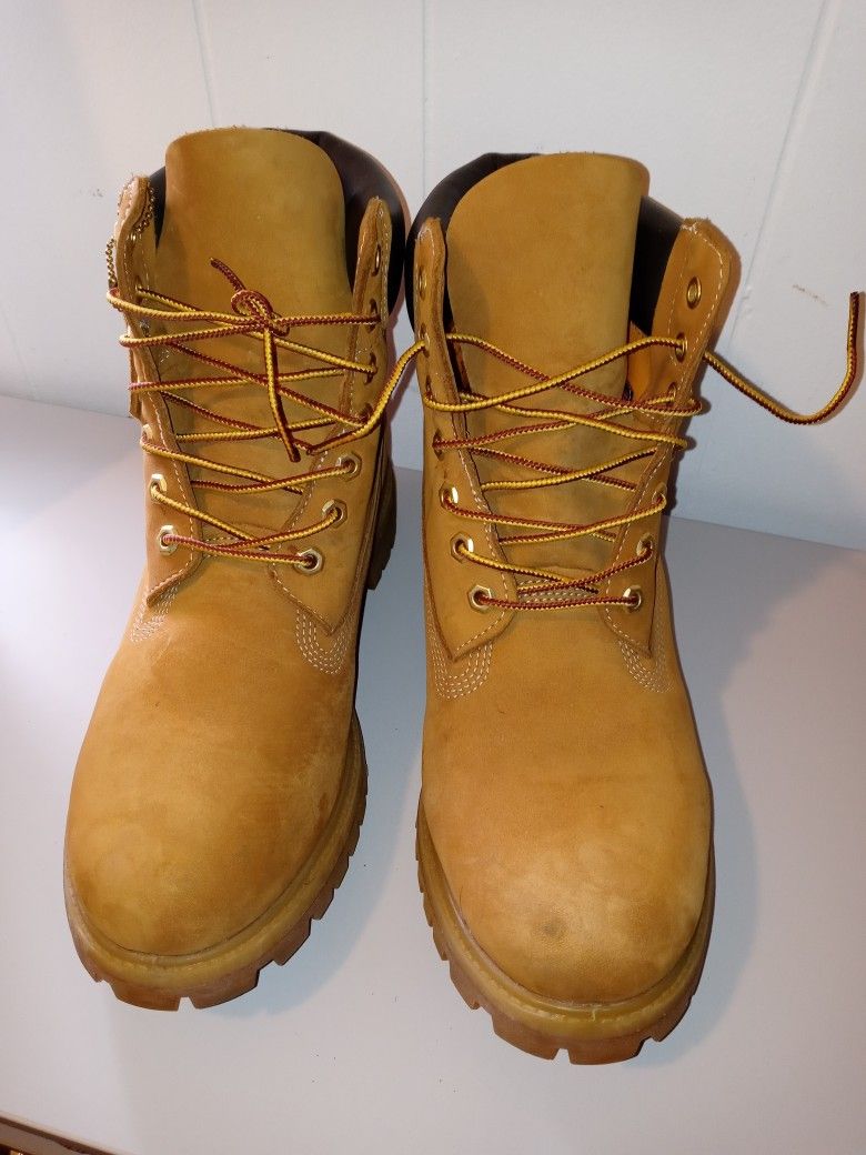 Timberland Waterproof Boots. Men size 10. Good Condition