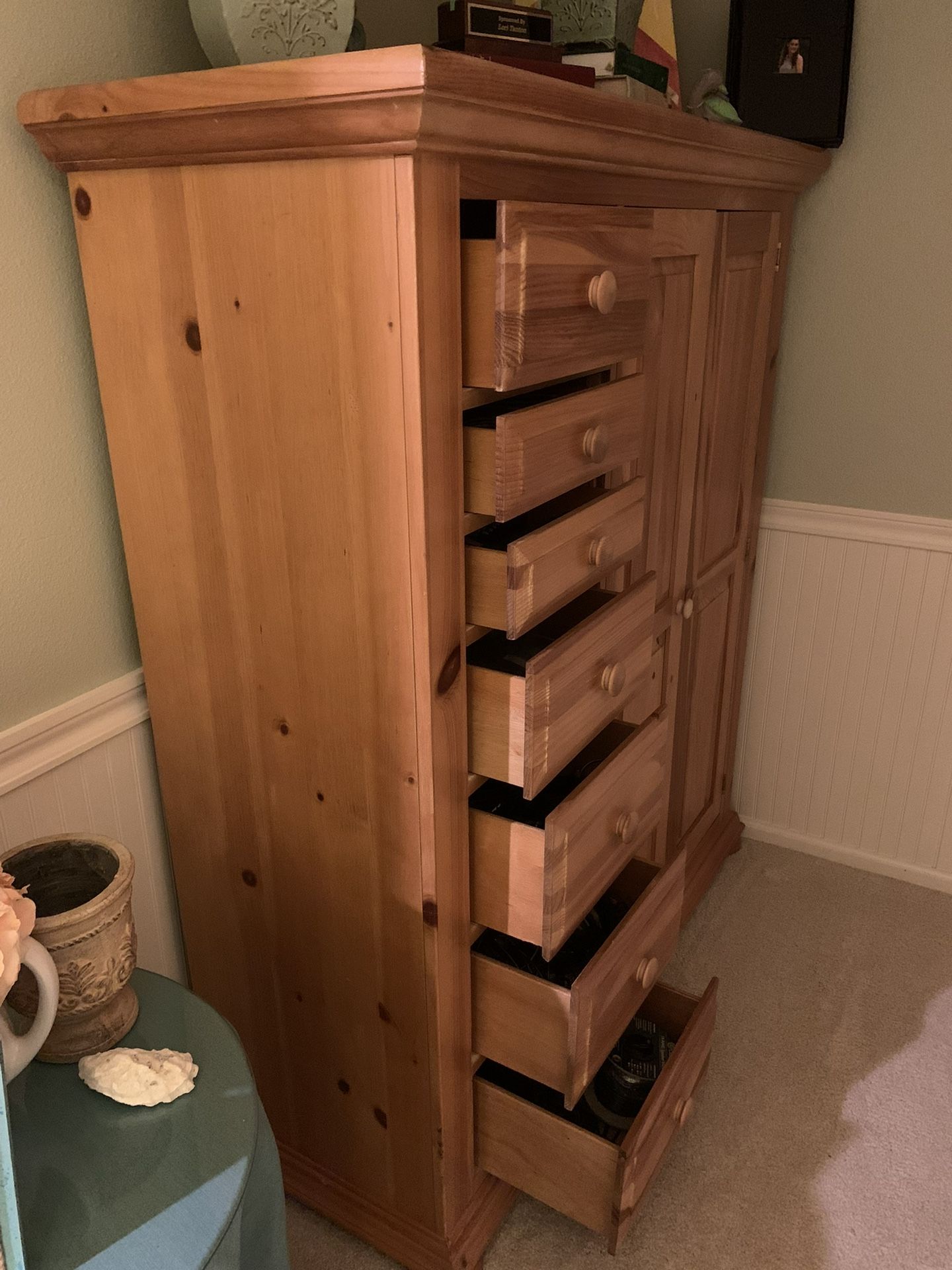 Updated Price (OBO) ESTATE SALE Broyhill Fontana Queen Bed & Armoire