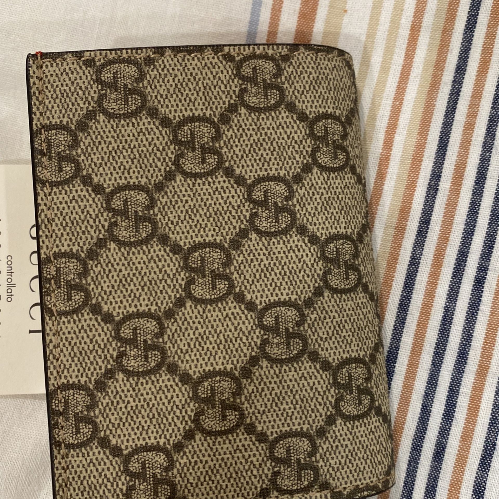 100% Authentic Gucci Wallet