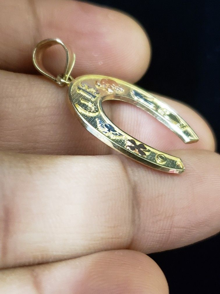 10kt Gold LUCKY 7 TALISMAN Pendant