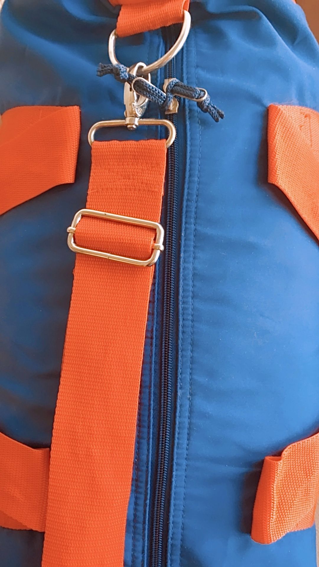 Retro duffle/gym bag