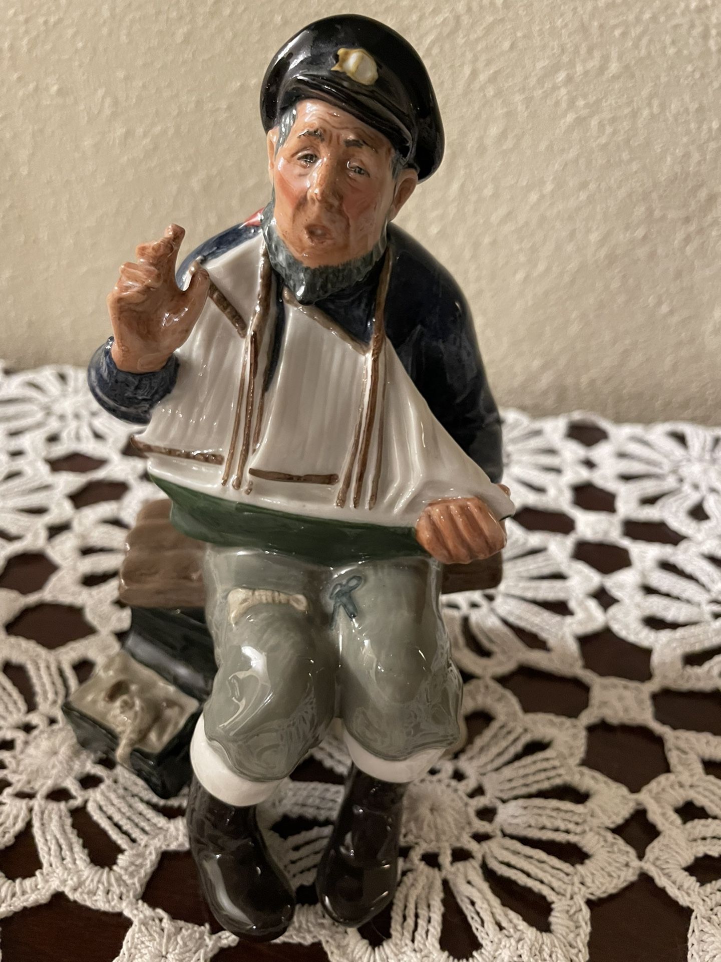 Royal Doulton 1967, Tall Story figurine