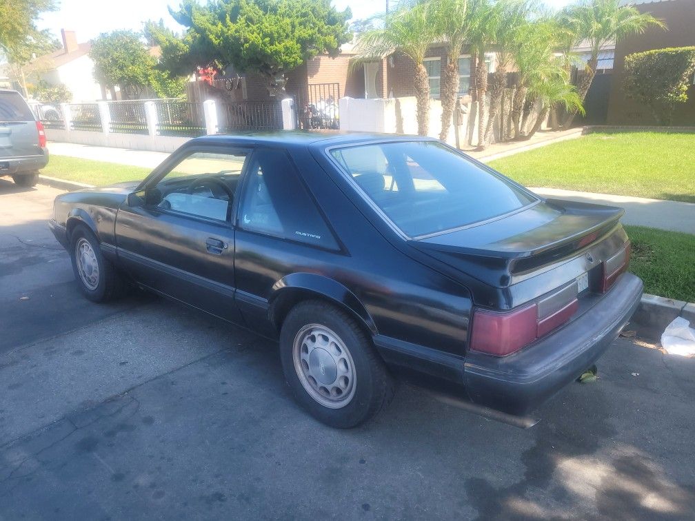 1987 Ford Mustang