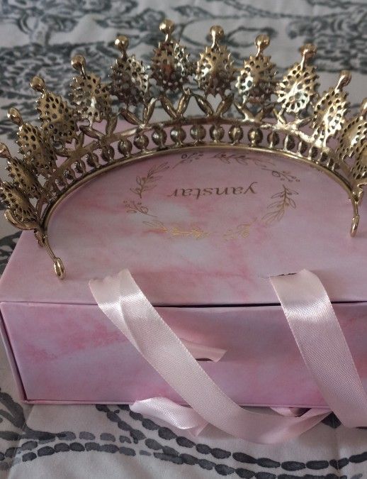 NEW 👑 CROWNS