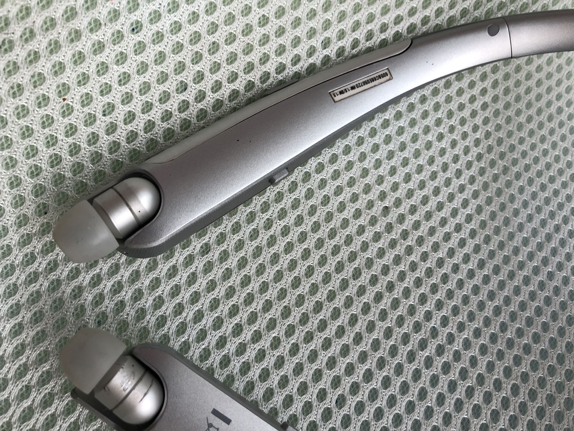Lg 1100 Bluetooth headset