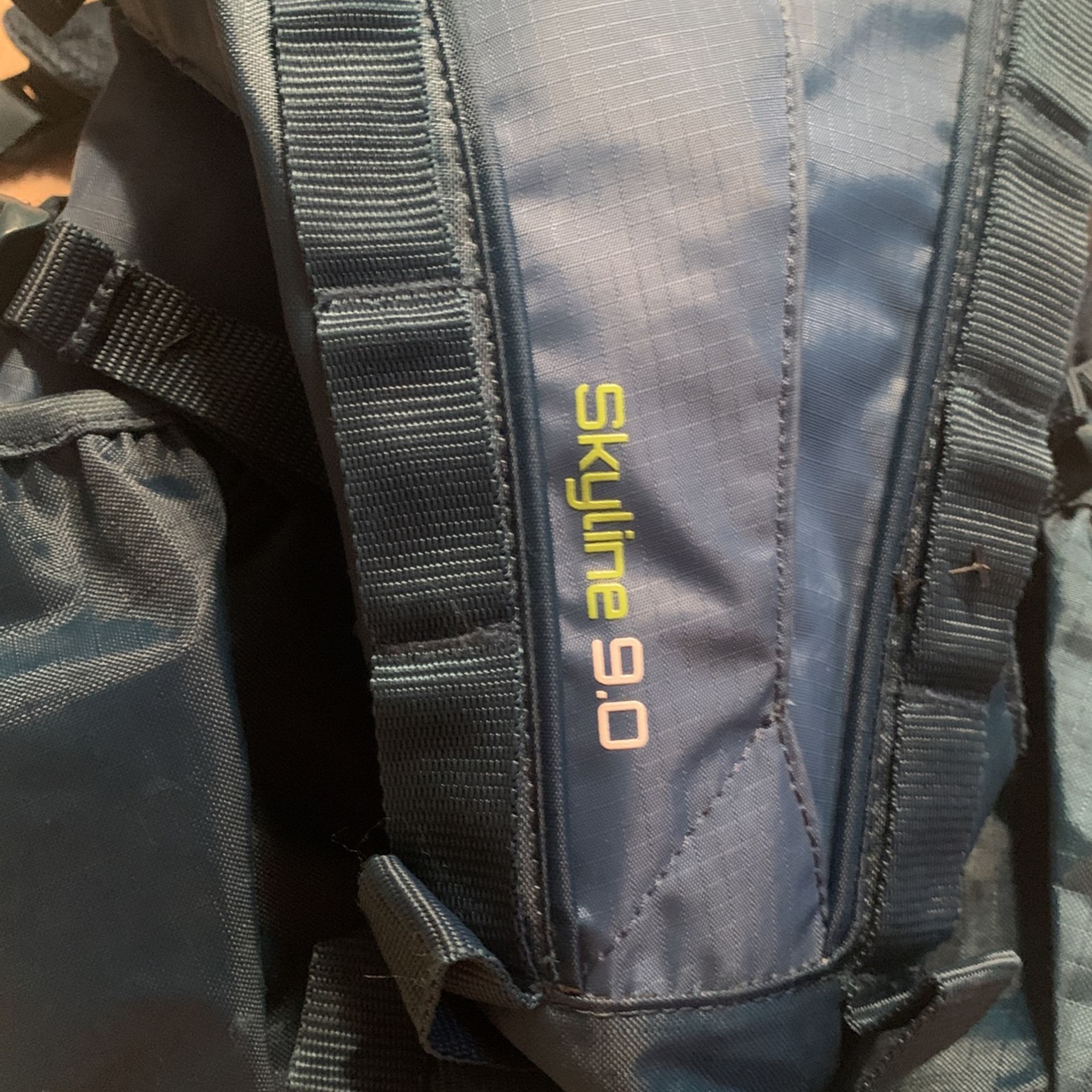 Outdoor Product Skyline 9.0 Hiking Pack