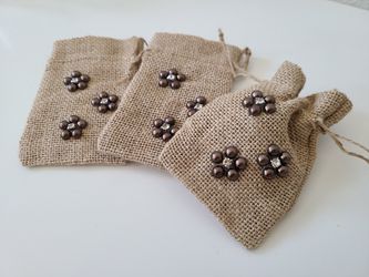 NEW Set of 3 pearl designed small burlap baggies, gift bags! Thumbnail