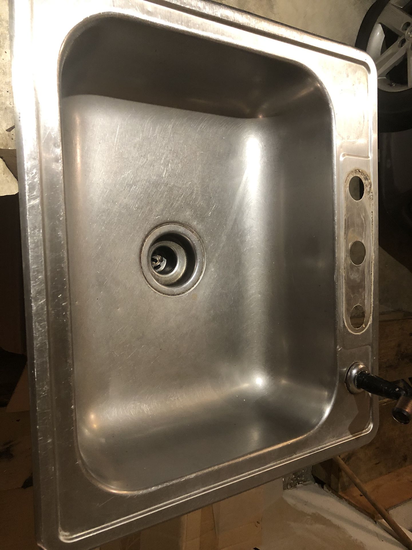 Kitchen sink and new faucet