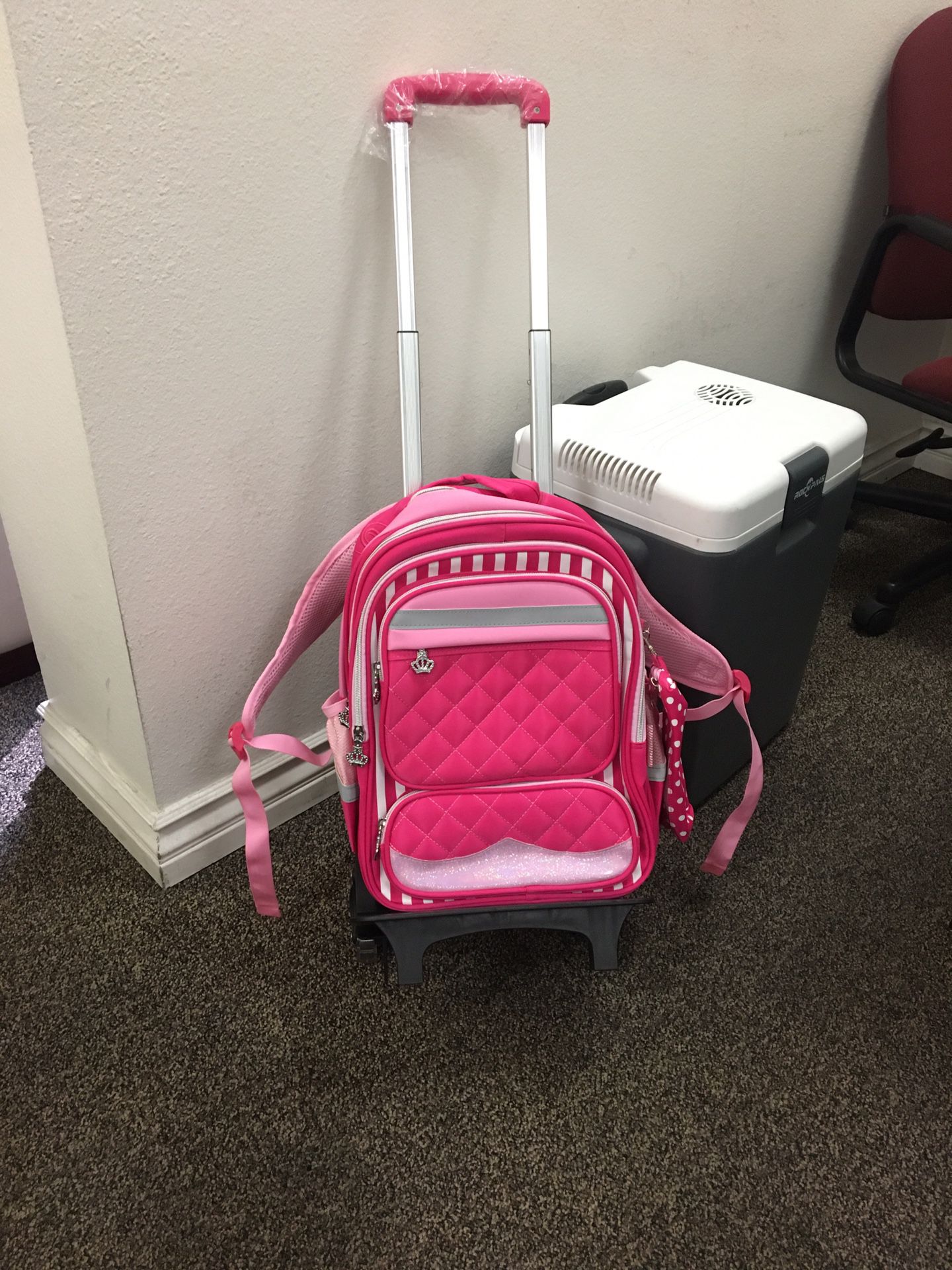 Warehouse sell Brand new Girls Rolling Backpack with separate trolley and pencil box
