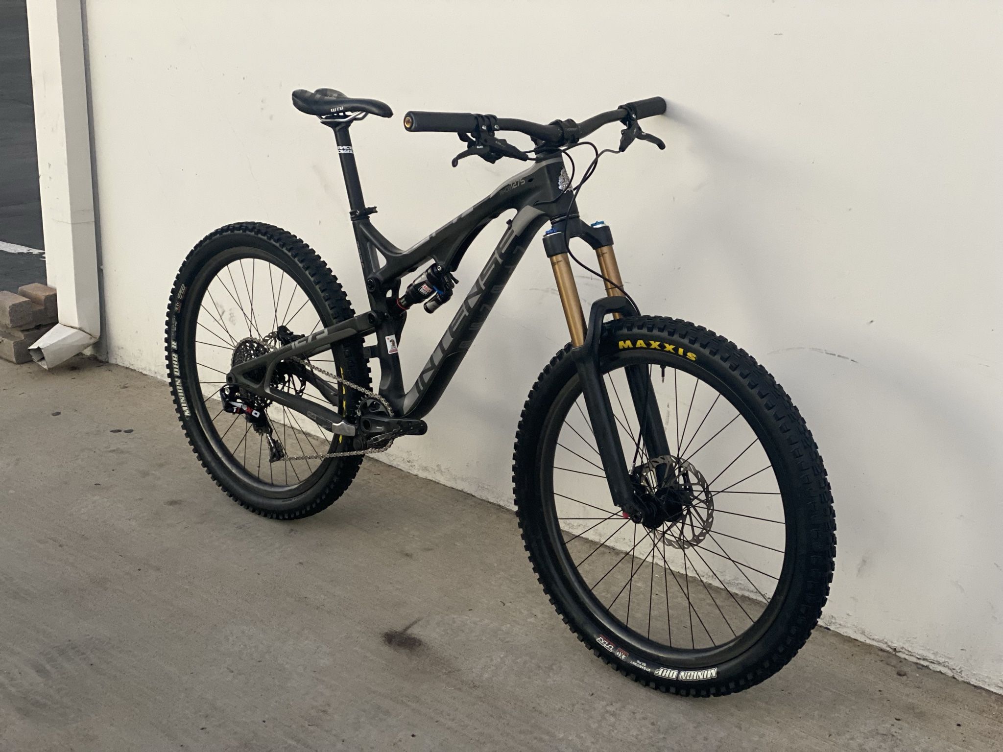 Intense Tracer T275 PRO (CARBON FRAME and WHEELS). SRAM XO 1*11 Speed. Carbon ENVE Wheelset 27.5. M-size.