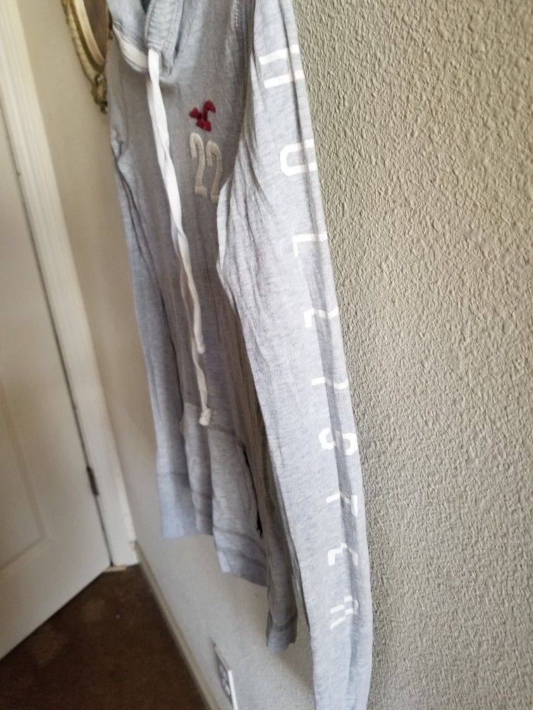 Hollister Sweatshirt