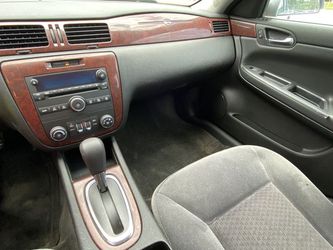 2010 Chevrolet Impala Thumbnail