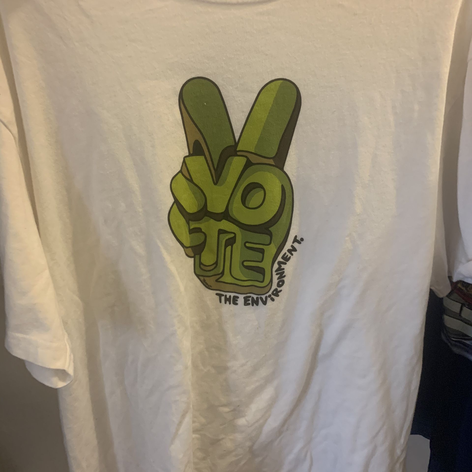 Love the Environment tee Mens Patagonia size L