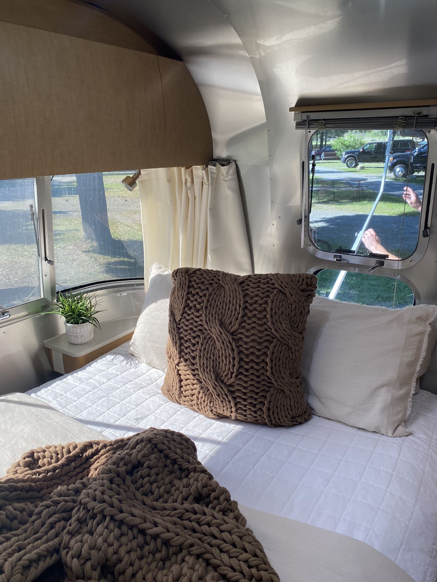 2014 Airstream Flying Cloud 25 RB