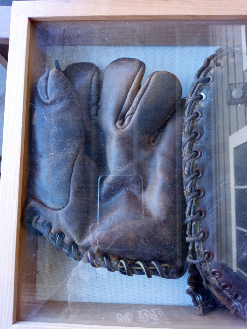 Vintage Baseball Glove Set