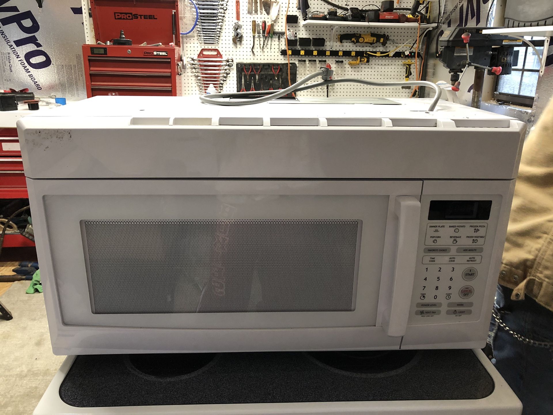 Stove and Microwave