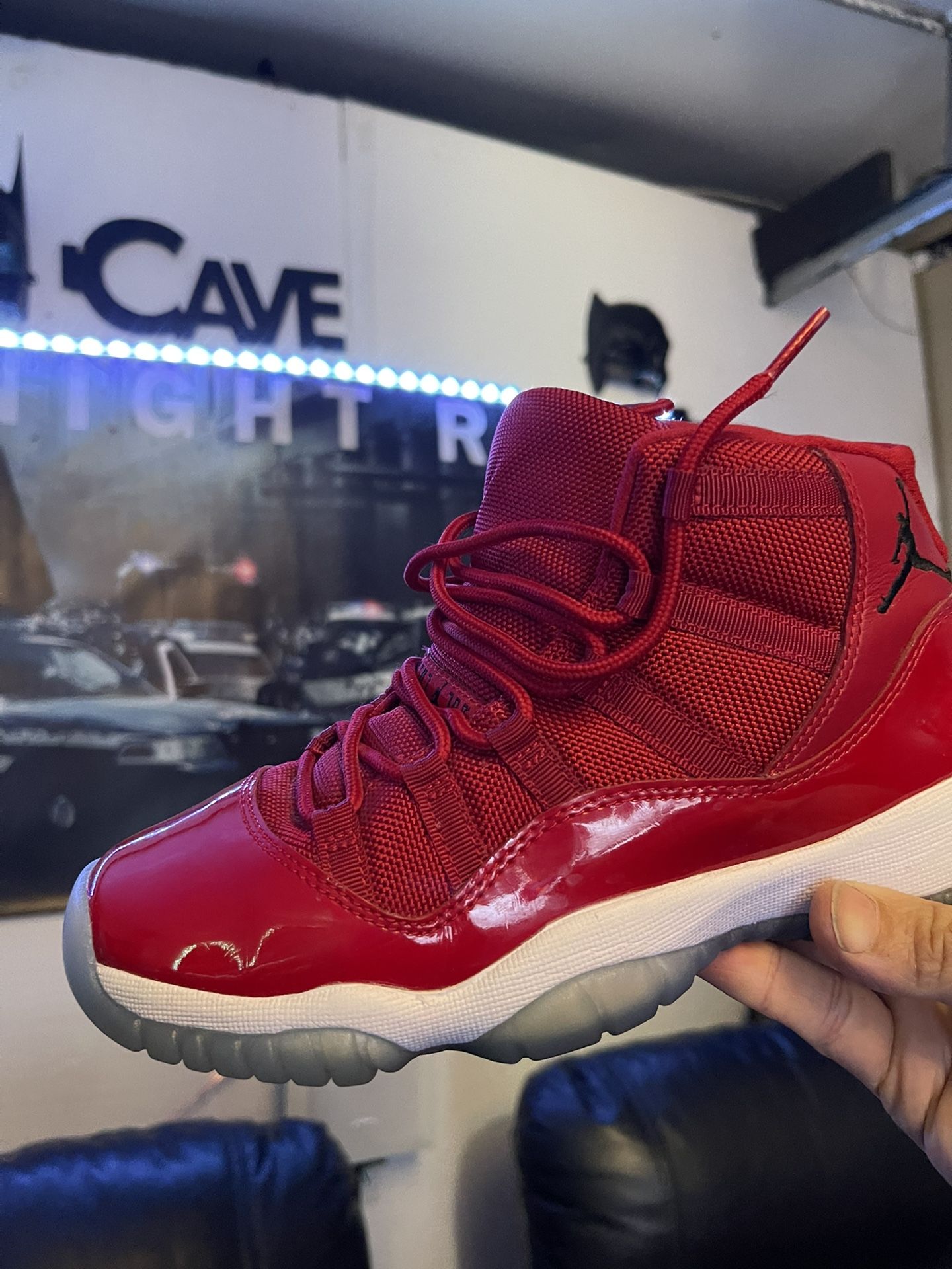 Jordan 11 Retro Win Like 96 Size … 4Y… No Box In Super Great Condition