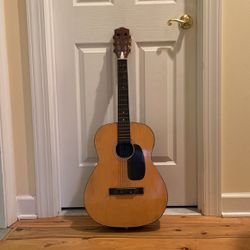 HyLo 424 Acoustic Guitar (made in Japan) Thumbnail